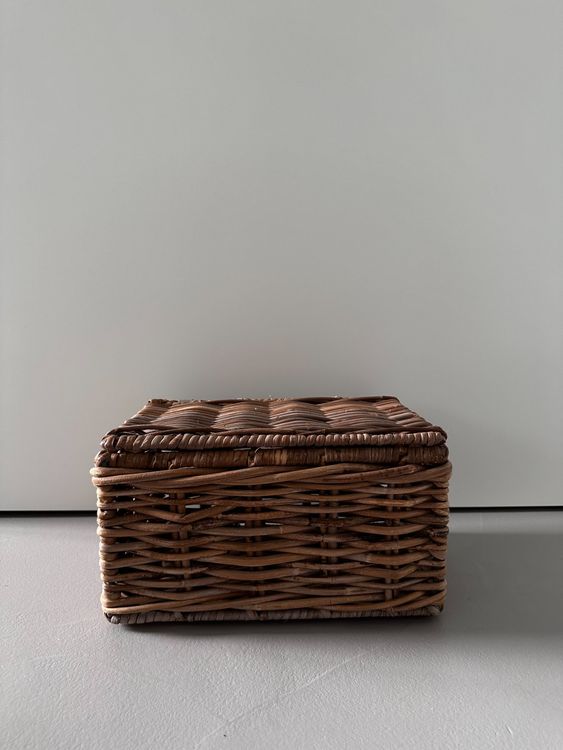 Handgefertigte Glasvase Mit Rohrgeflecht | Boho Rattan Design, Rustikale Landhausvase, Ca. 11x10 Cm
