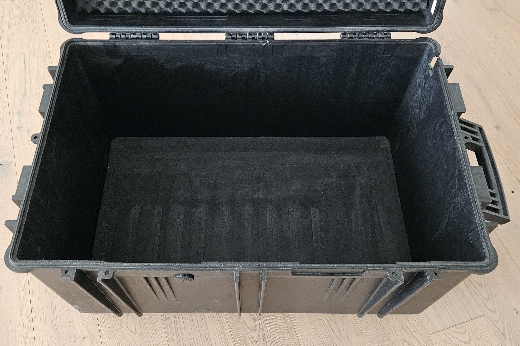 Casse di trasporto: robuste Kiste aus Kunststoff – Usato da Pfäffikon ZH venduto da mat_gg9b