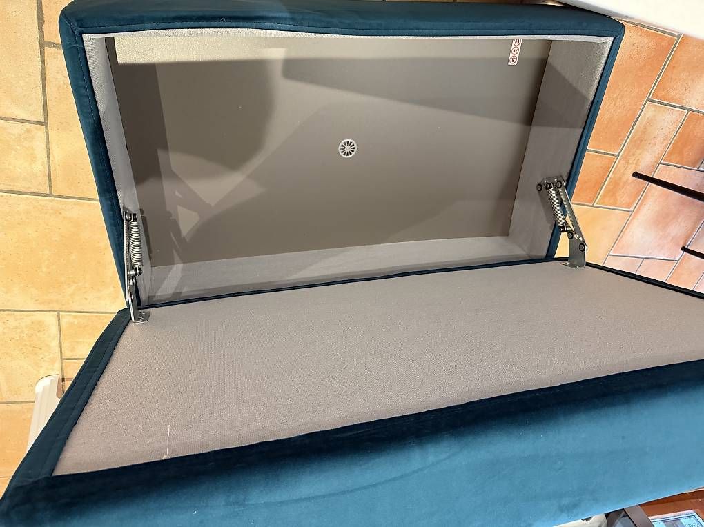 Poltrone: Pouf contenitore *Poltrone Sofà – Usato da Gentilino venduto da cas_jtt9 2