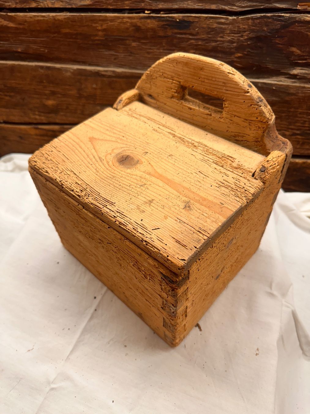 Transportkisten: Antike Holzbox mit Deckel – Gebraucht aus Einsiedeln von Vtec1987 1