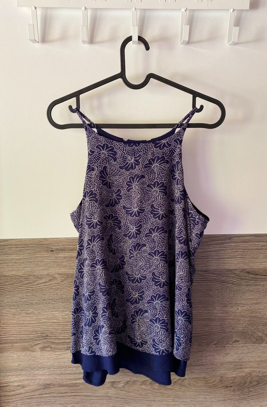 C&A Top: Top - C&A bleu – Usato da Rochefort venduto da Audrey.Maire
