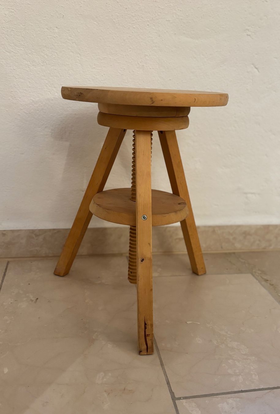 Sgabelli: Drehhocker aus Holz – Usato da Richterswil venduto da 0207lifestyle 1