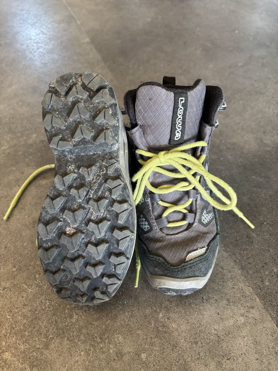 Schuhe für Jungen: Wanderschuhe LOWA – Gebraucht aus Wattwil von BrAn34 1