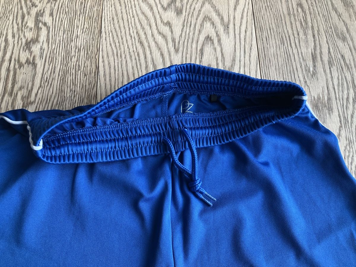 Pantaloni: Sporthose königsblau 152 – Usato da Cham venduto da Liliane78 1