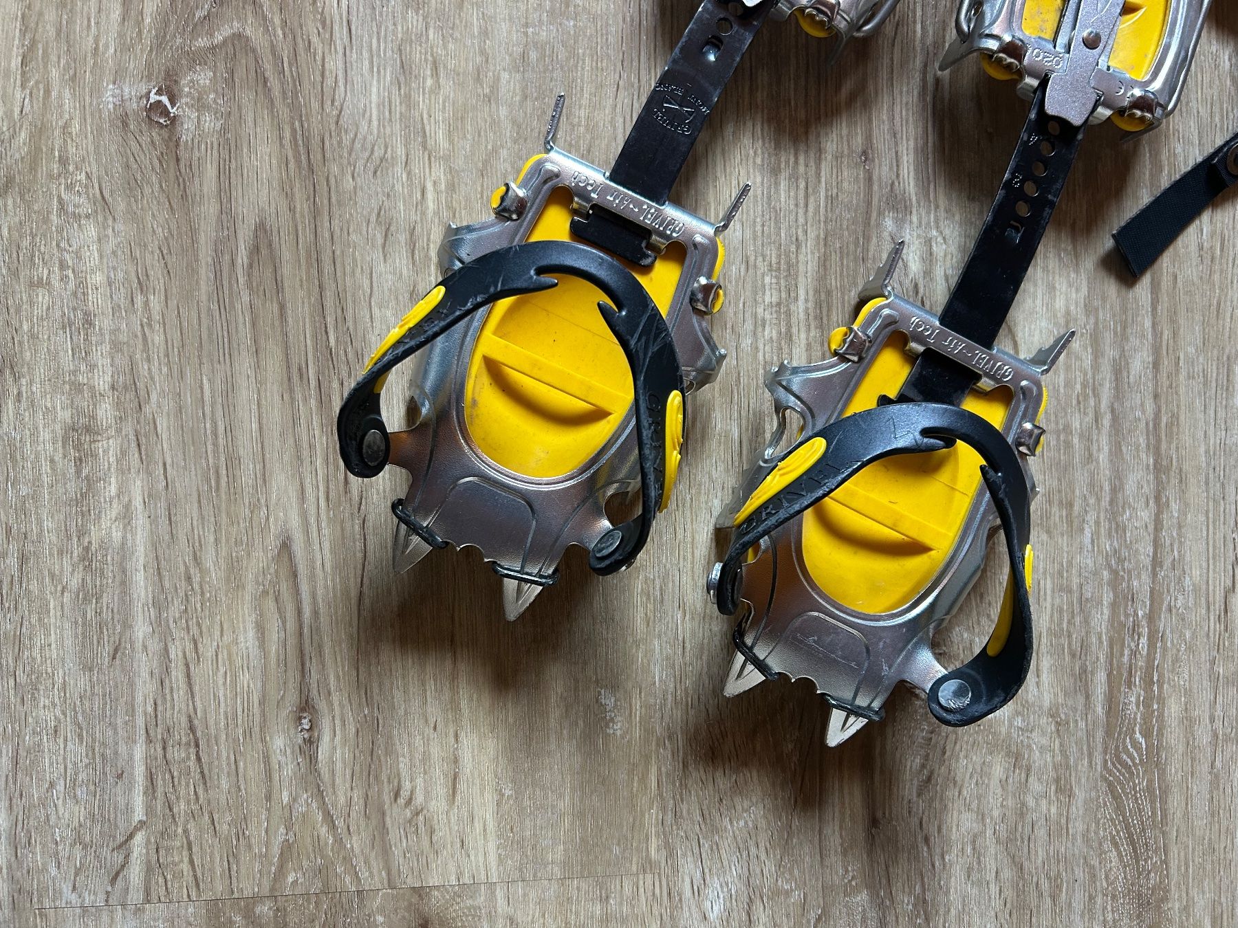 Grivel Altro in Alpinismo & Escursioni: Grivel Steigeisen – Usato da Sarnen venduto da asteryx 1