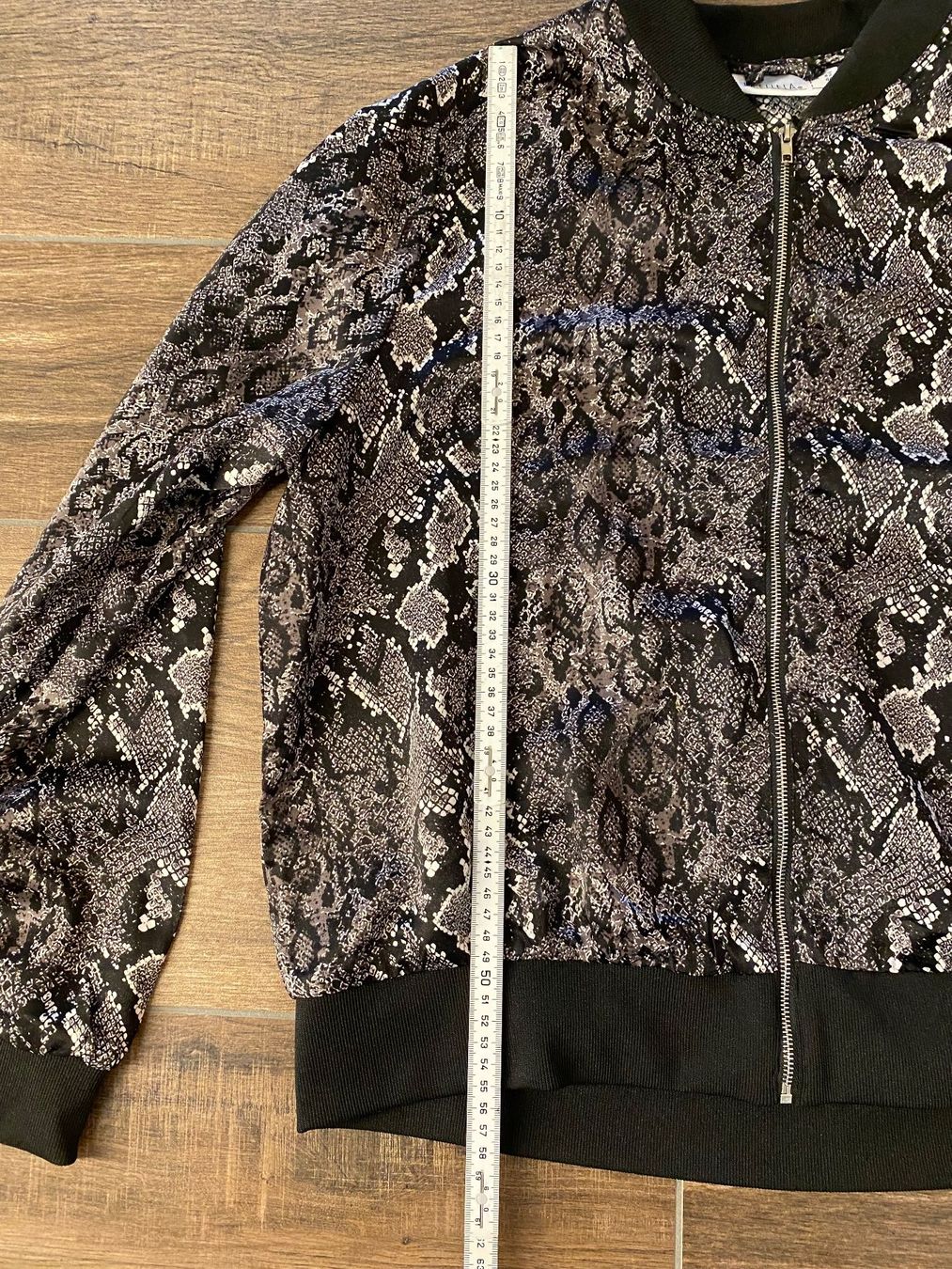 Giacche: Janina Blouson / leichte Jacke Schlangenmuster Gr. 42 – Usato da Pratteln venduto da a23_j2gs 6