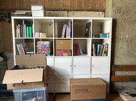 IKEA KALLAX Regal 4×5  weiss, mit Türen & Schubladen