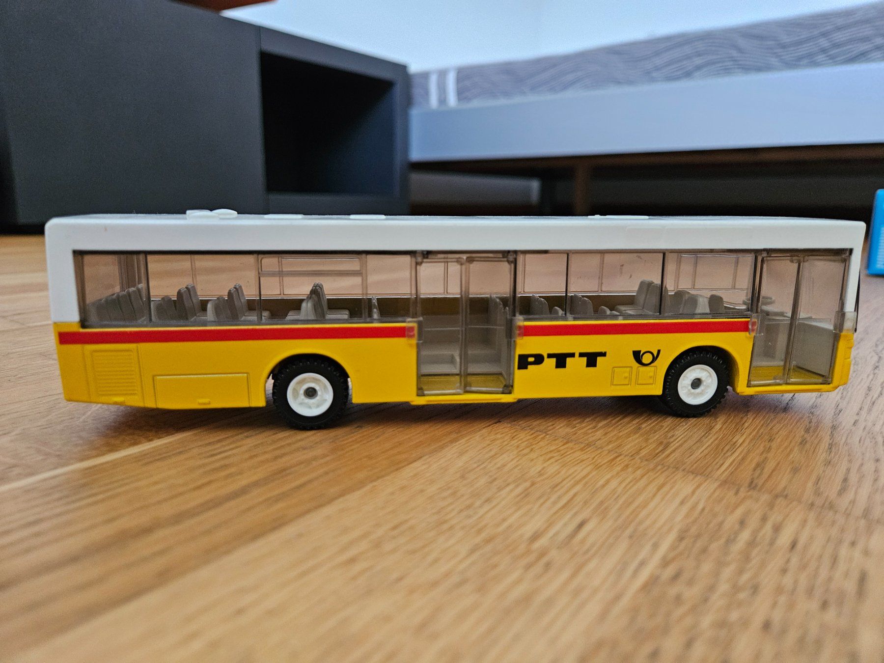 Mercedes-Benz Voitures modèles: PTT Linienbus, Postauto Spielzeug – D'occasion à Rheineck par Freibach9424