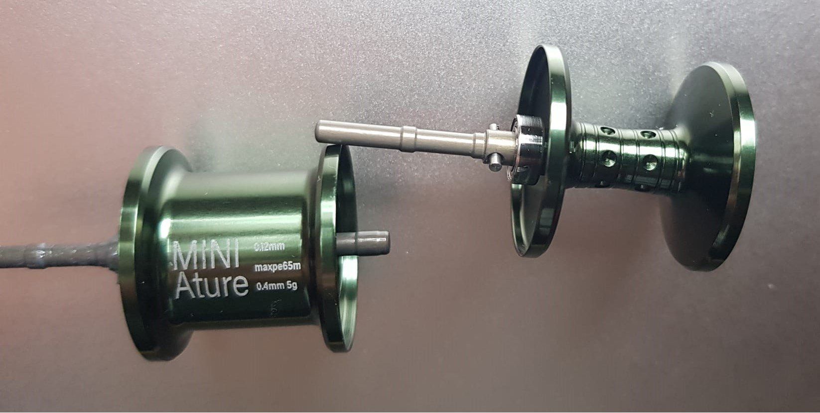 Tamburi & Mulinelli: Mini moulinet casting (poignée gauche). Neuf – Nuovo e nell'imballaggio originale da Le Brassus venduto da lot_kt22 7