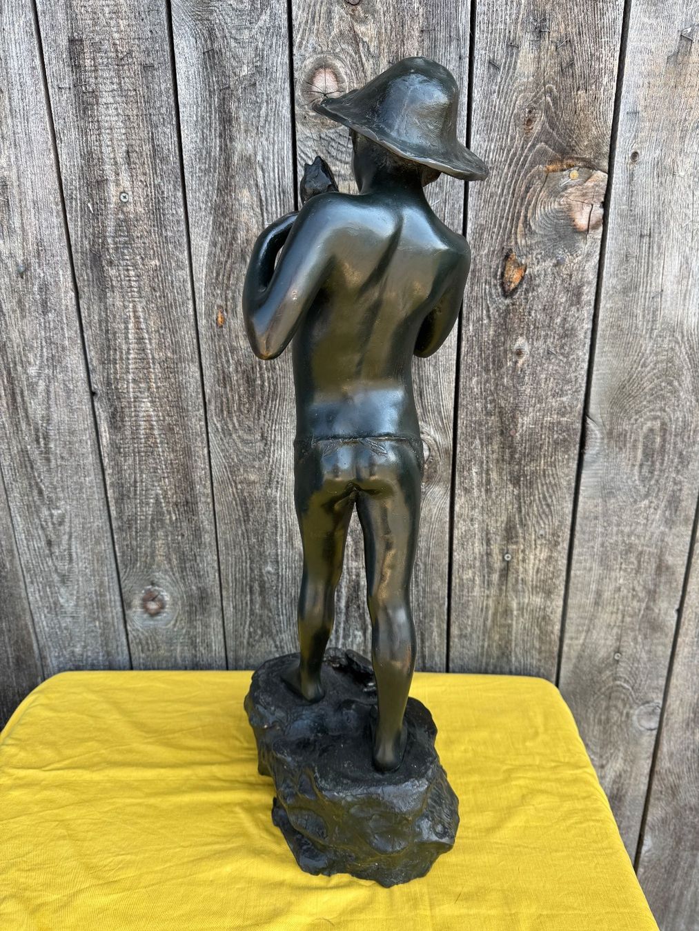 Figuren: Bronze Statue Junge mit Fisch und Krabben – Gebraucht aus Sachseln von BONATI01 5