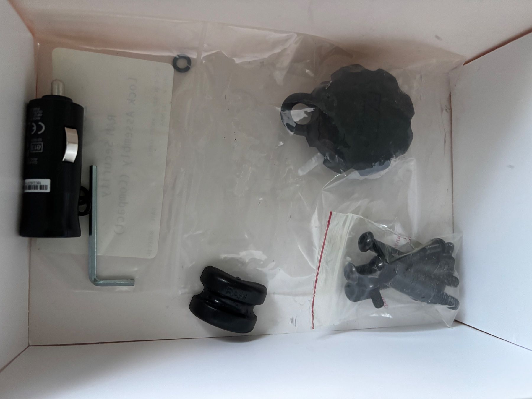 Tomtom Navigatori: TomTom Rider 450 Motorrad Navi – Usato da Thundorf venduto da bibi070 3