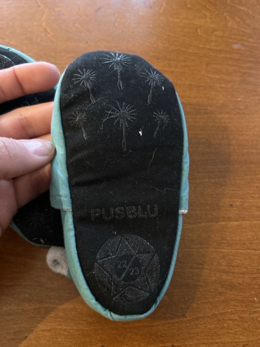 Scarpe per ragazzi: Finken / Hausschuhe Gr 21/22 – Usato da Rifferswil venduto da nahug 1