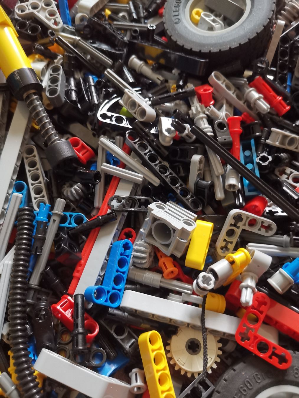 Lego Spielzeuge: Lego Technik Teile ca 4 Kilo – Gebraucht aus Effretikon von Superkarin7 6