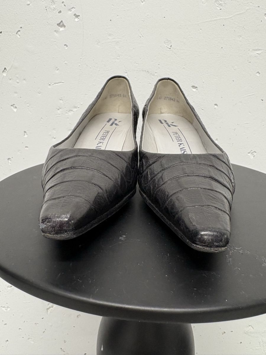 Kaiser Scarpe da donna: Peter Kaiser Leder Kroko-Pumps Gr. 4, 37  schwarz spitz – Usato da Regensdorf venduto da secondchancefashion 3