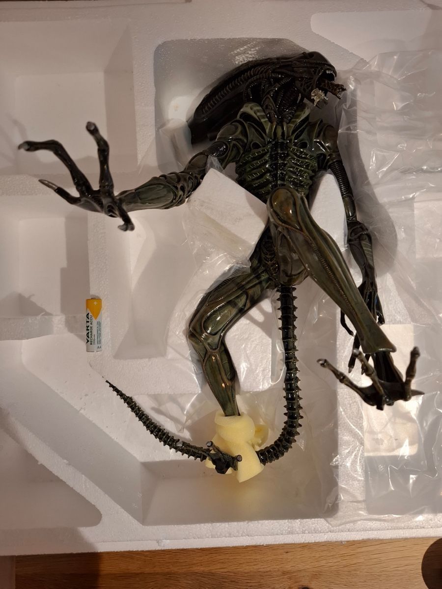 Statuette: Alien Warrior, #744/888, Attakus + Bombyx – Usato da Gollion venduto da sophie91 4