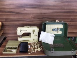 Gebrauchte Bernina Nähmaschine 731 mit Zubehör und Koffer