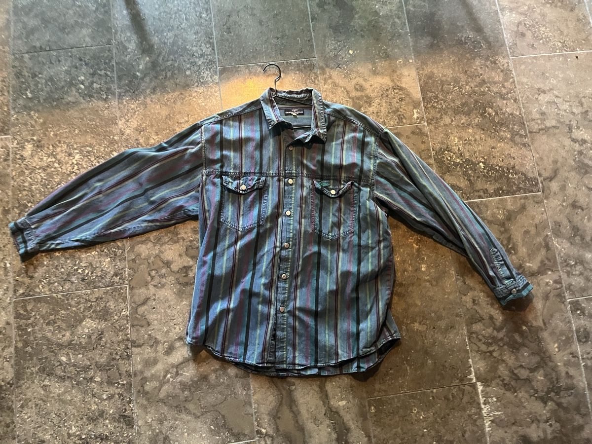 Guess Hemden: Guess Vintage Jeanshemd XL – Gebraucht aus Gockhausen von Turmfalken