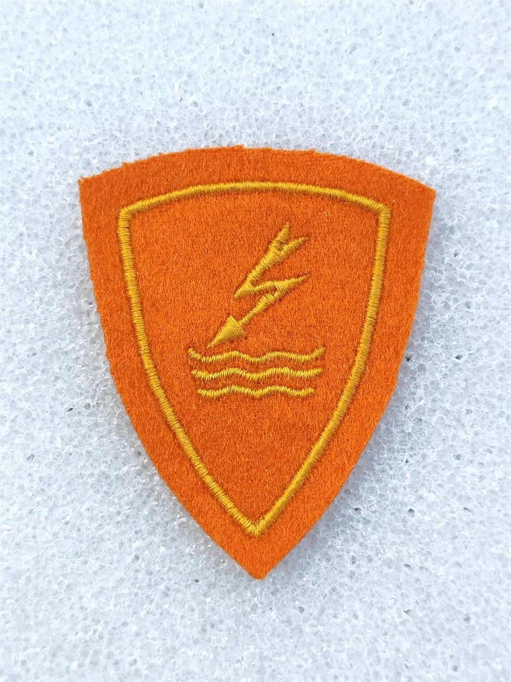 Placchette & Badge: Abzeichen Warndienst HD Ord. 1949 V1 – Usato da Bauma venduto da SwissMilitaria