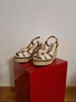 Damenschuhe mit Keilabsatz