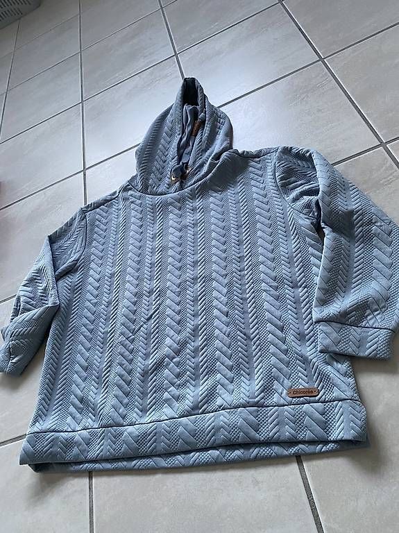 Maglioni & Felpe: Pullover  – Usato da Herisau venduto da mel_s2mx 2