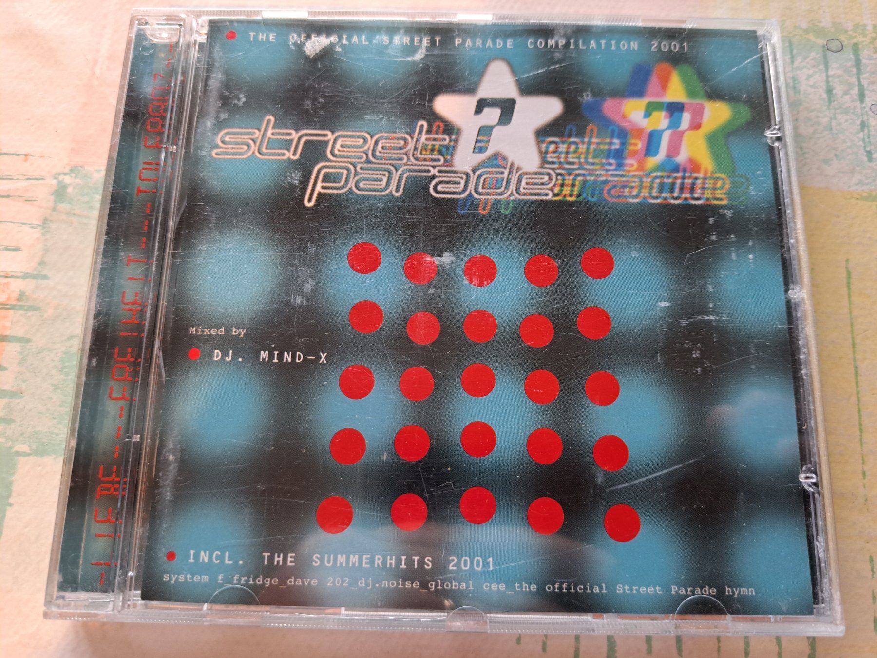 CDs: CD Street Parade 2001 – D'occasion à Pully par bro_n52j