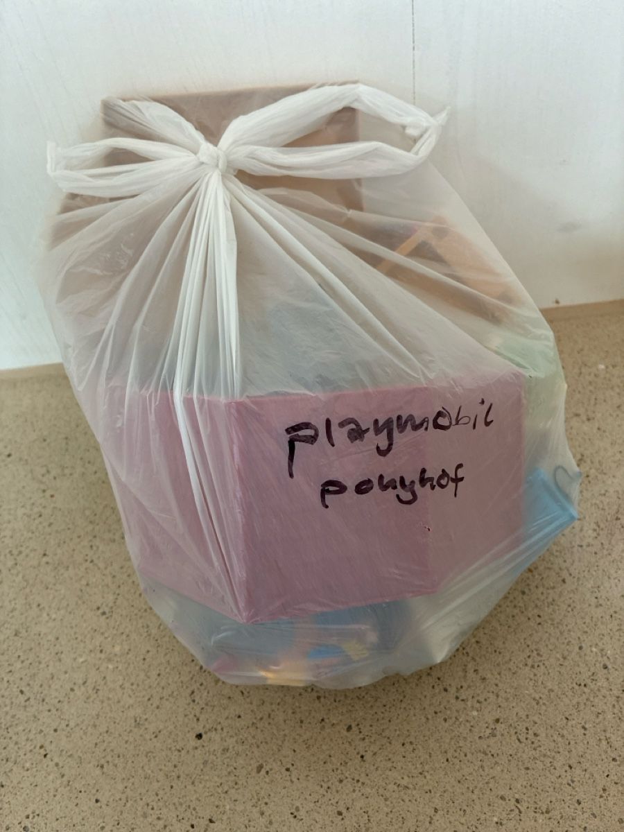 Playmobil Spielzeuge: Playmobil Ponyhof, Bausatz komplett – Gebraucht aus Oberuzwil von Page9242 1