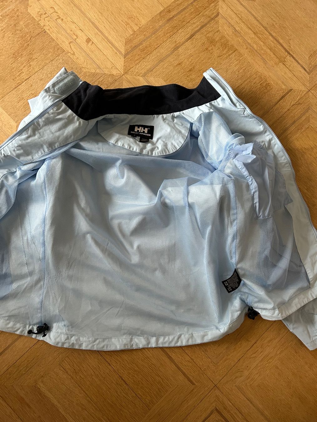 Helly Hansen Giacche: Helly Hansen Jacke, blau, Grösse M, gebraucht. – Usato da Emmen venduto da Carbru 4