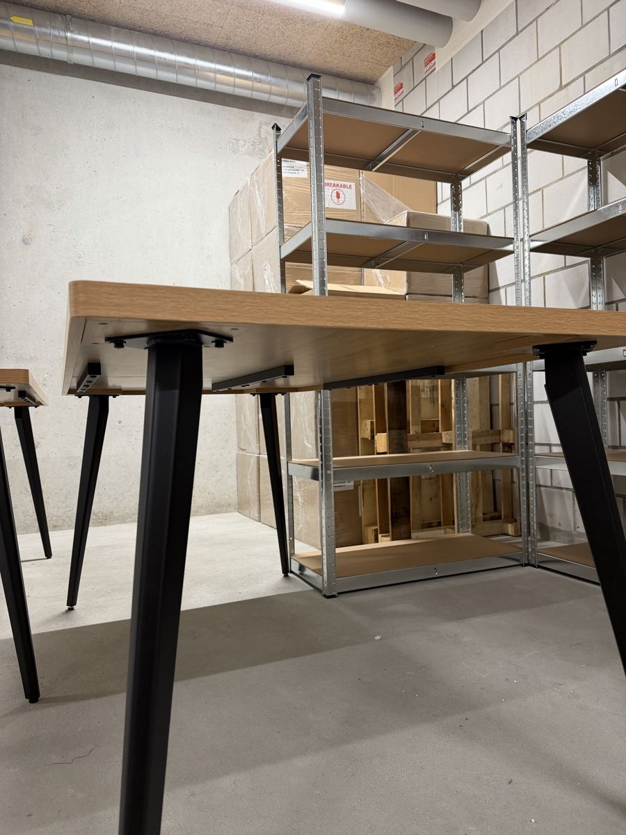 Tavoli: Table en bois robuste élégante – Nuovo (secondo la descrizione) da Biel/Bienne venduto da Birol 6