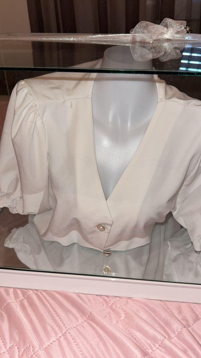 Blusen: Damen Bluse Kurzarm Weiss – Gebraucht aus Buchs AG von era_5wsj 2