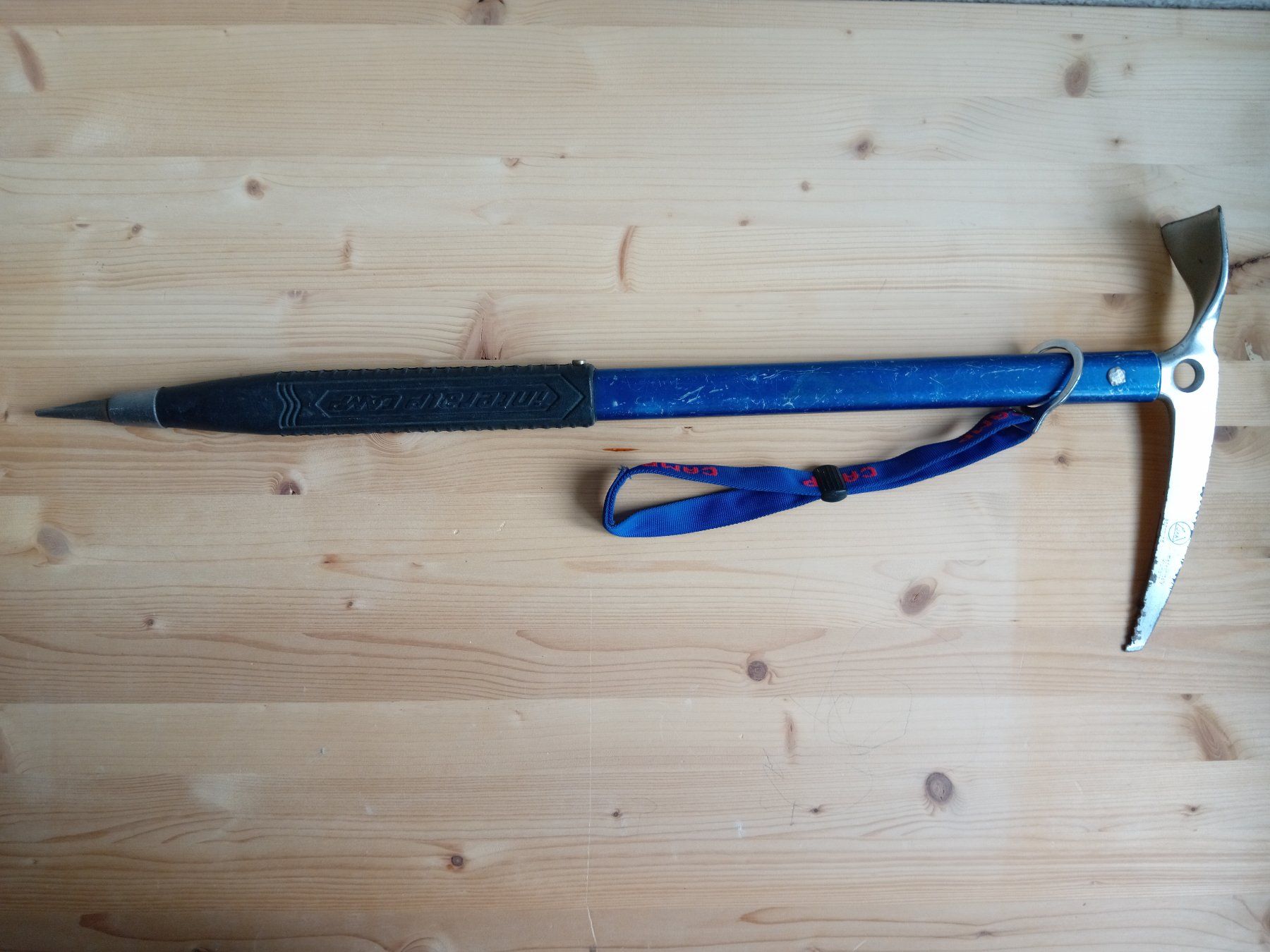 Attrezzatura da arrampicata: Eispickel Camp mit Handschlaufe / 70 cm – Usato da Bern venduto da wra_6px8 1