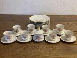 Kaffeegeschirr Blumenmuster Goldrand guter Zustand