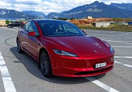 Tesla Model 3 RWD Premium 60kWh LFP Ultra Red