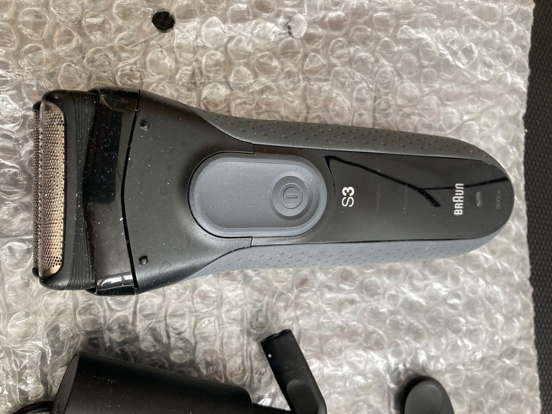 Rasoi & Lamette da barba: Rasierer Braun Series 3 - 3000s – Usato da Zofingen venduto da Zofi2 2