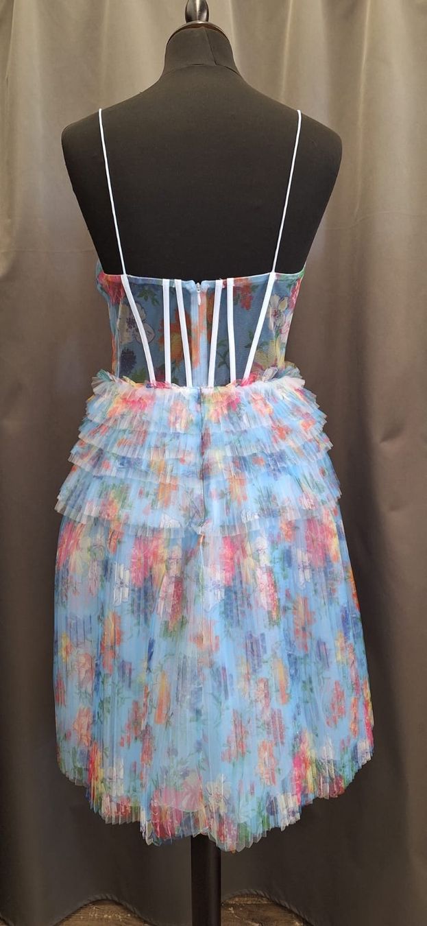 Vestiti: Kleid mit Blumenmuster, Tüll  – Nuovo (secondo la descrizione) da Uster venduto da VMT. 4