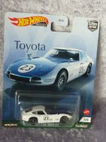 Toyota 2000 GT  1:64