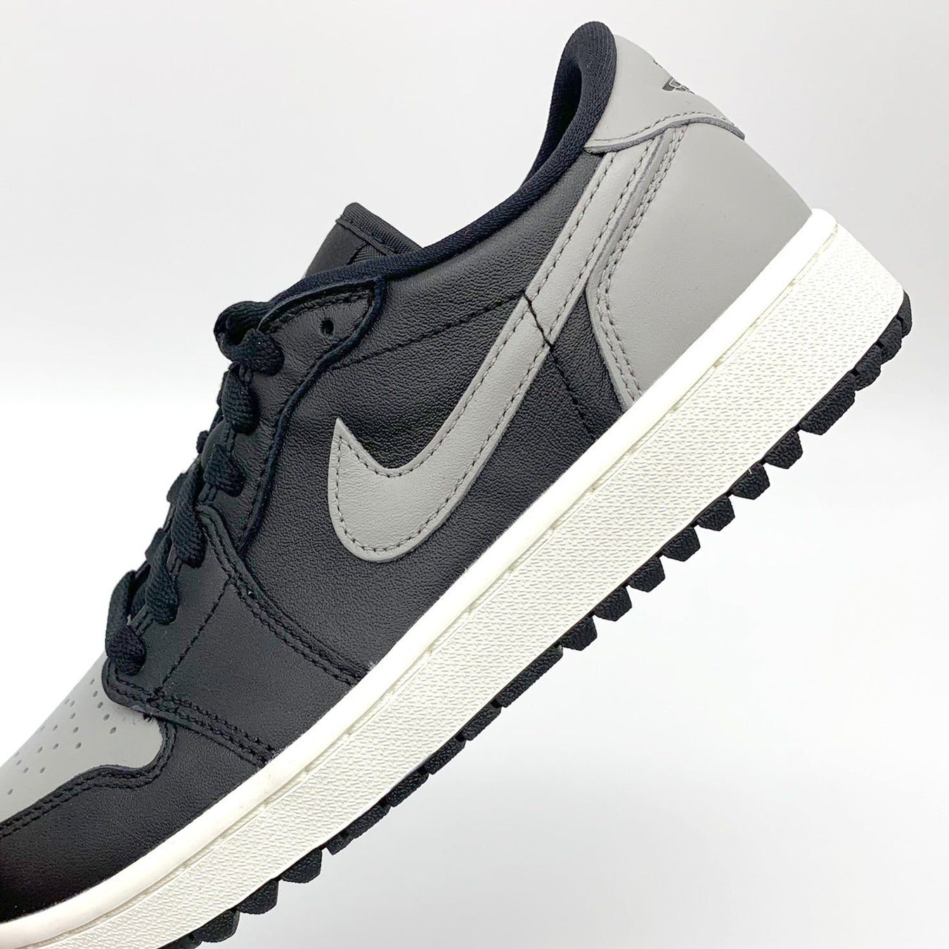 Chaussures hommes: Jordan 1 Retro Low Golf Shadow EU 45 – D'occasion à Buochs par MW_Sneakergoods 1