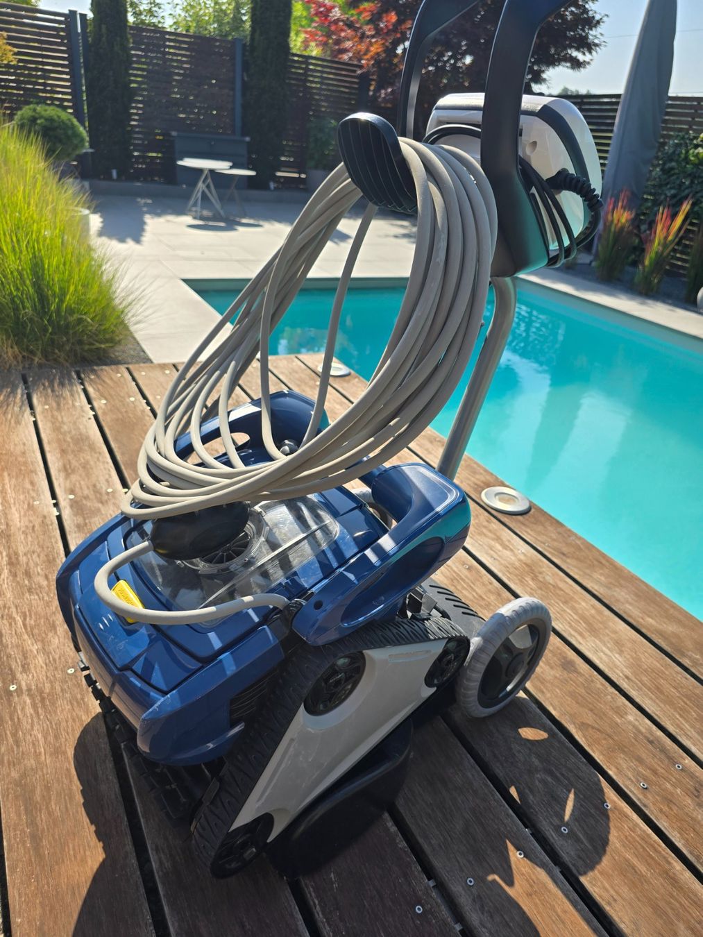 Schwimmbad-Zubehör: Poolroboter Zodiac Cyclonx Pro (defekt) – Defekt aus Uzwil von Grisli5 1