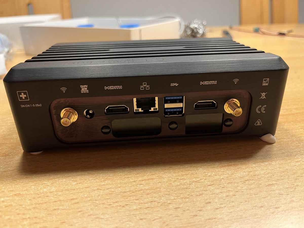 PCs: Prime mini 4 / i7 (Mainboard ev. defekt) – Defekt aus Aeschi b. Spiez von  2