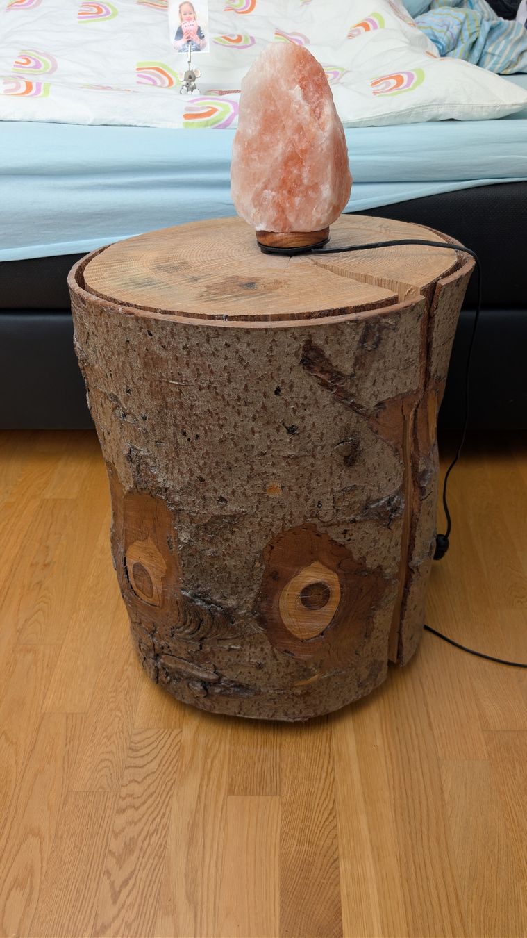 Comodini: Nachttisch Holz Baumstamm – Usato da Basel venduto da darko_mi 3