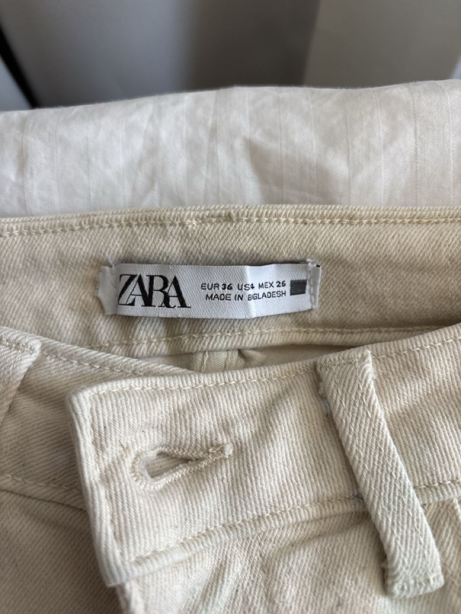 Zara Jeans: Jeans beige Zara – Nuovo (secondo la descrizione) da Pfäffikon ZH venduto da Coffee44 1