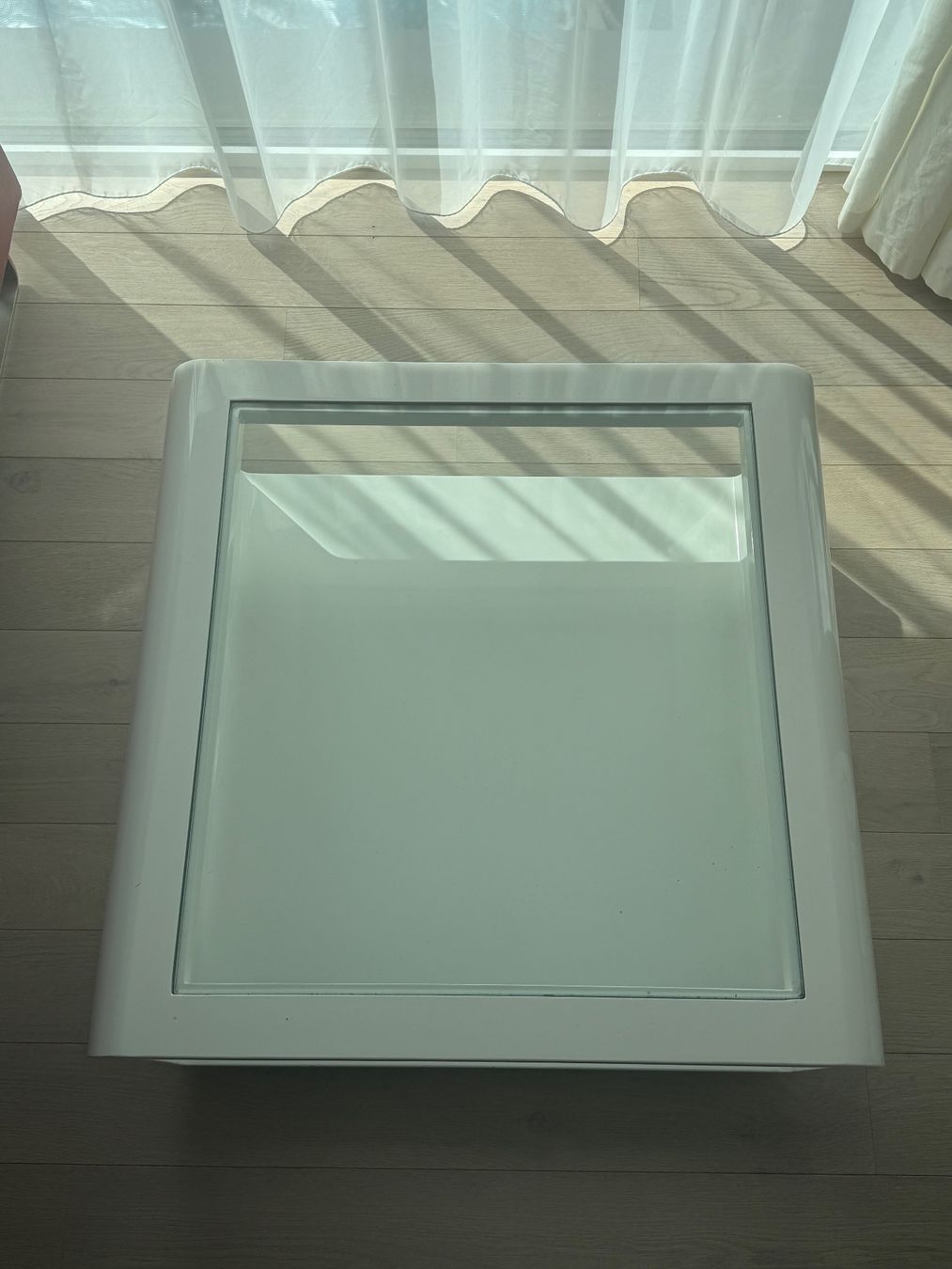 Tavoli: Couchtisch, 80 cm, mit Glaseinsatz – Usato da Uerikon venduto da Goncharov 2