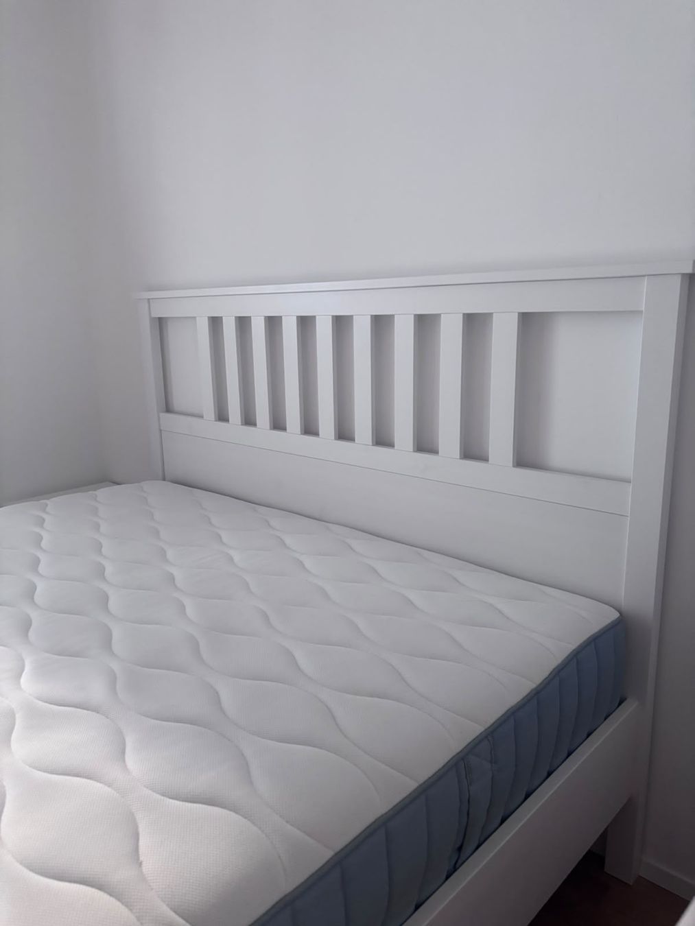 Ikea Betten: İkea Hemnes NN Bed Frame 160X200 – Gebraucht aus Zürich von may_p22q 3