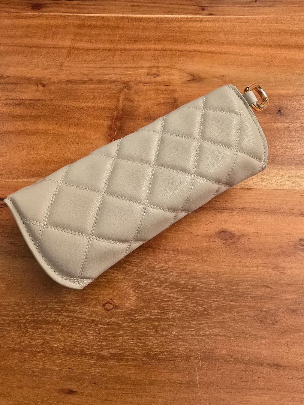 Altro in  Abbigliamento & Accessori: Damen Brillenetui/Brillen case – Usato da Alpnach Dorf venduto da ben_zb29 1