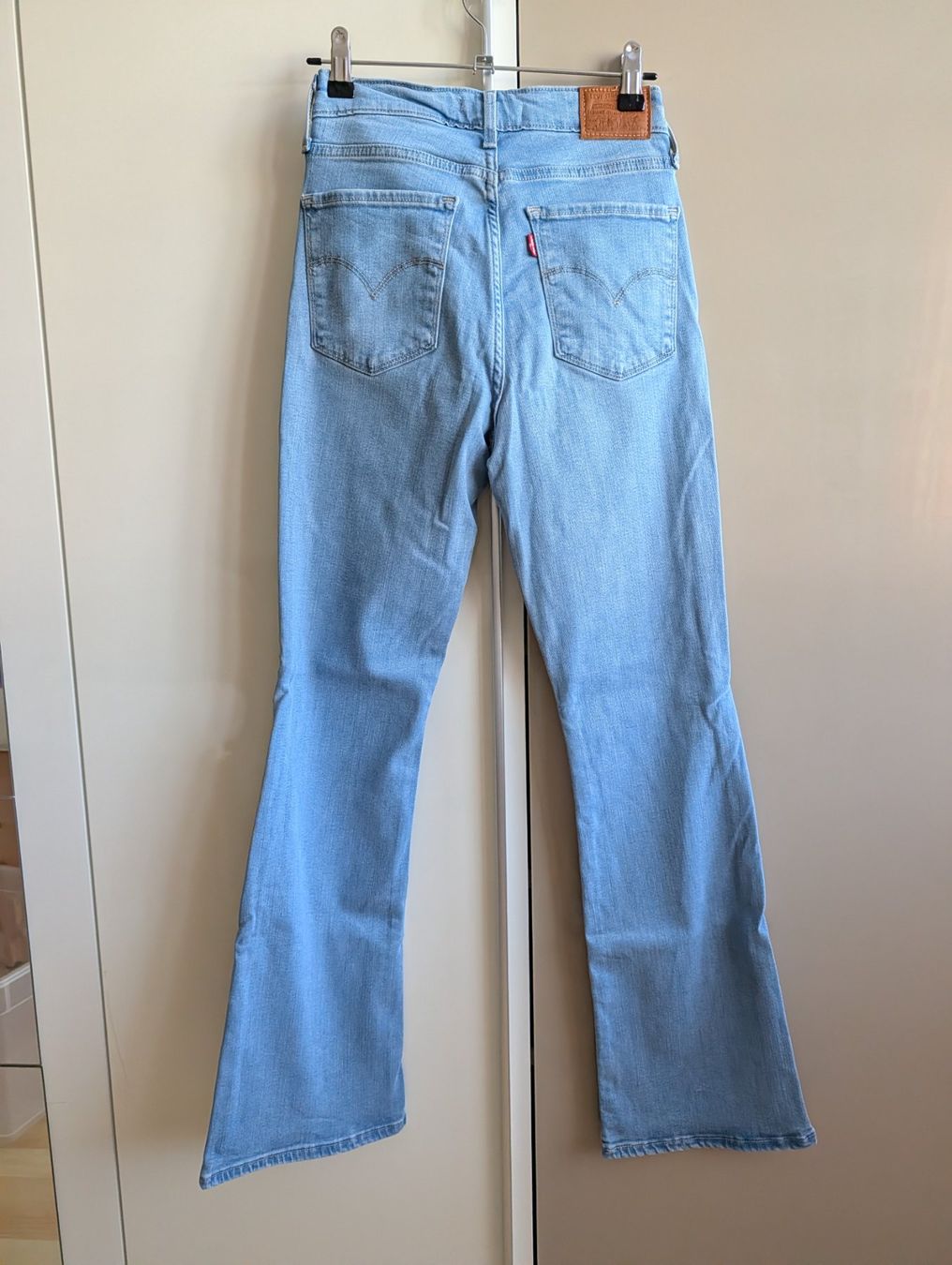 Levi's Jeans: Levis 725 Bootcut hellblau W26 L30 – Gebraucht aus Appenzell von Pontigui2007 2