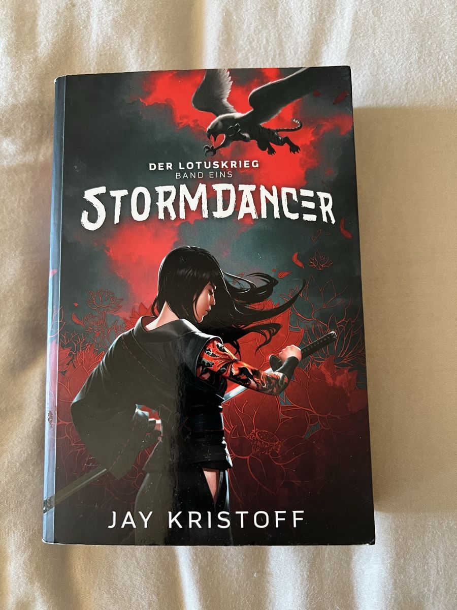 Libri: Stormdancer von Jay Kristoff – Nuovo (secondo la descrizione) da Glattbrugg venduto da readsy