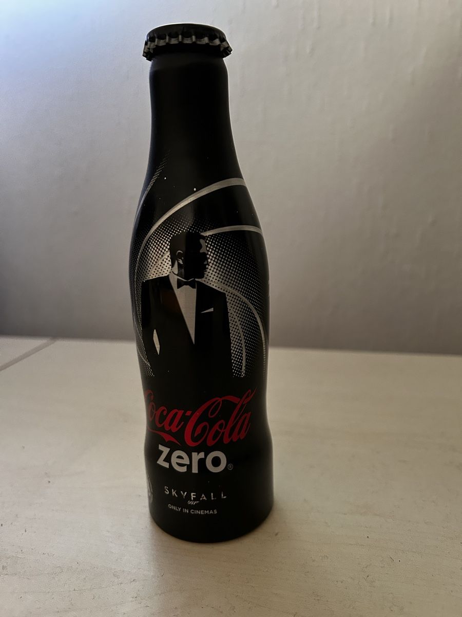 Coca-Cola Sonstiges für Haushalt & Wohnen: Bouteille Coca-Cola Zero Skyfall 007 James Bond -Rare! – Gebraucht aus PUlly von mum_22vds 2