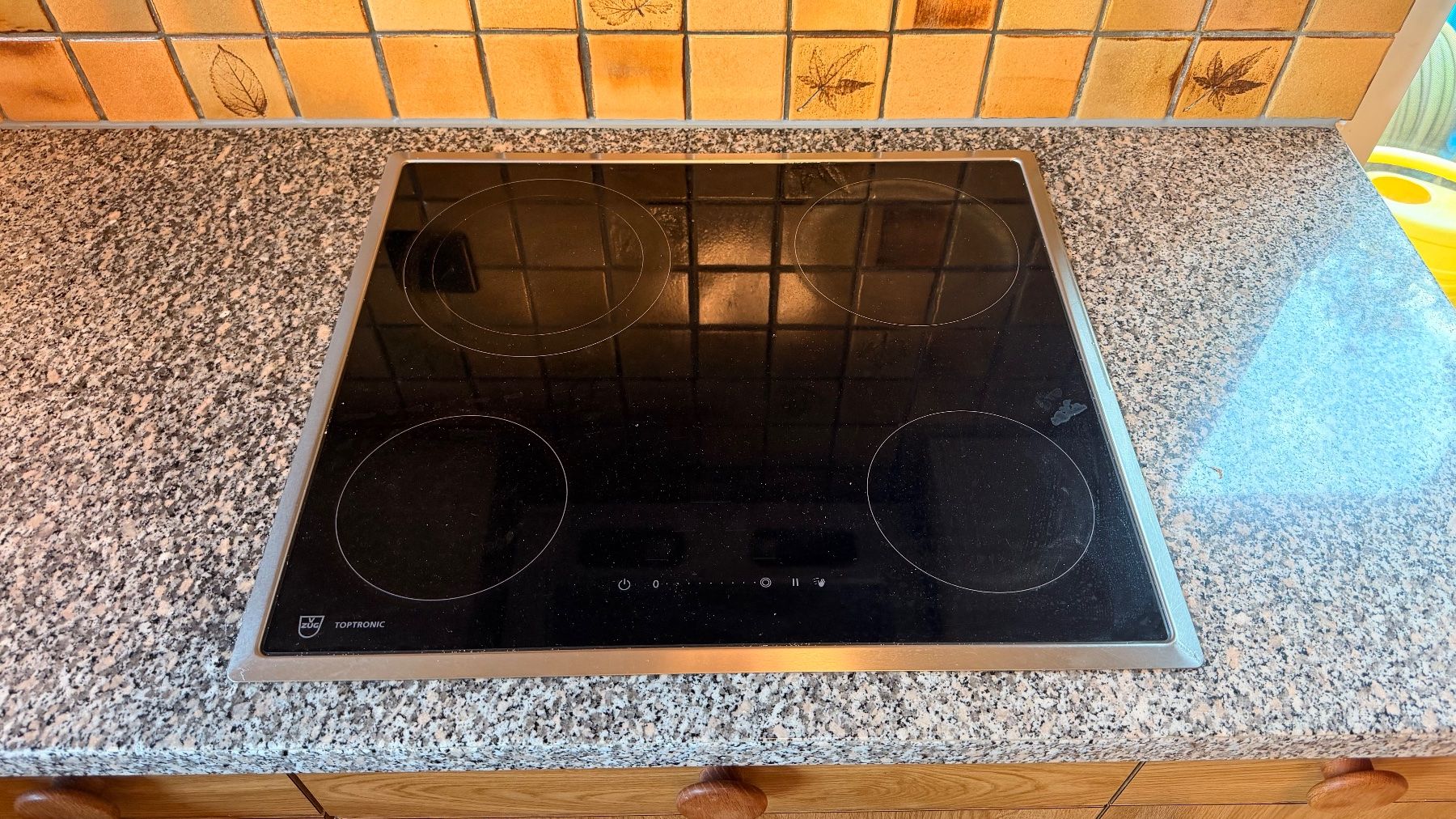 V-Zug Cuisines complètes: Küche Piatti – D'occasion à Kloten par Hooooolz 4