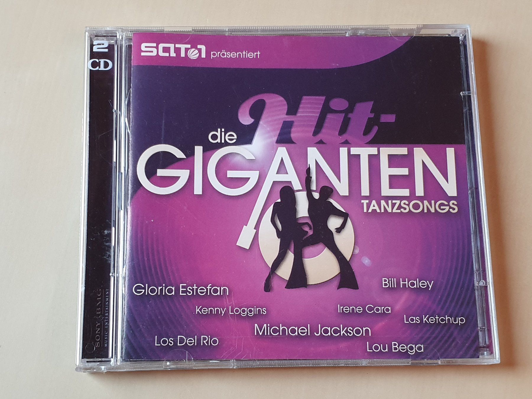 CDs: Hit Giganten Tanzsongs – D'occasion à Stansstad par collectorsshop