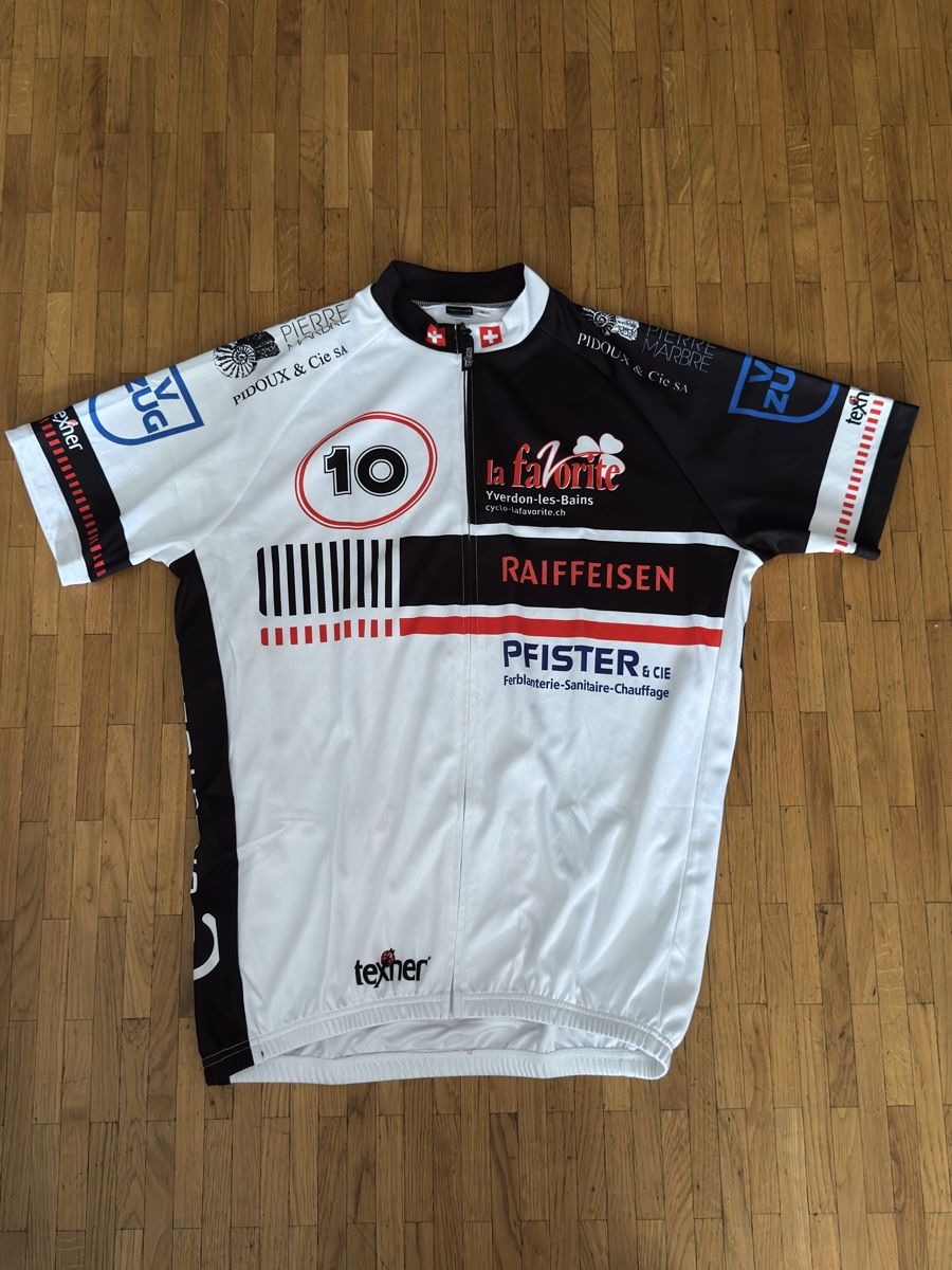 T-shirts: Maillot cyclisme taille XL – D'occasion à Vésenaz par jvsro