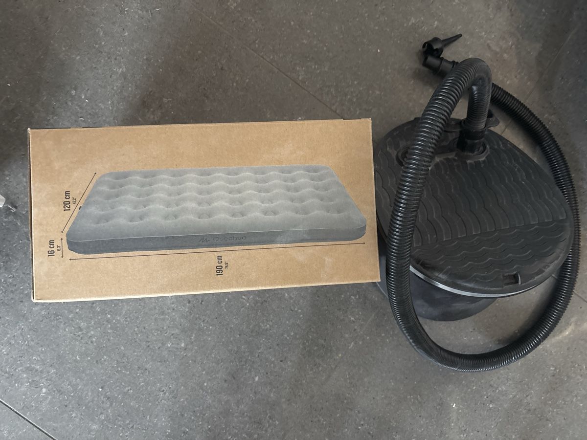 Materassi: Matelas gonflable Quechua Air Basic 120 pomp + 2 ans + pompe – Nuovo (secondo la descrizione) da Versoix venduto da mel_nhs2